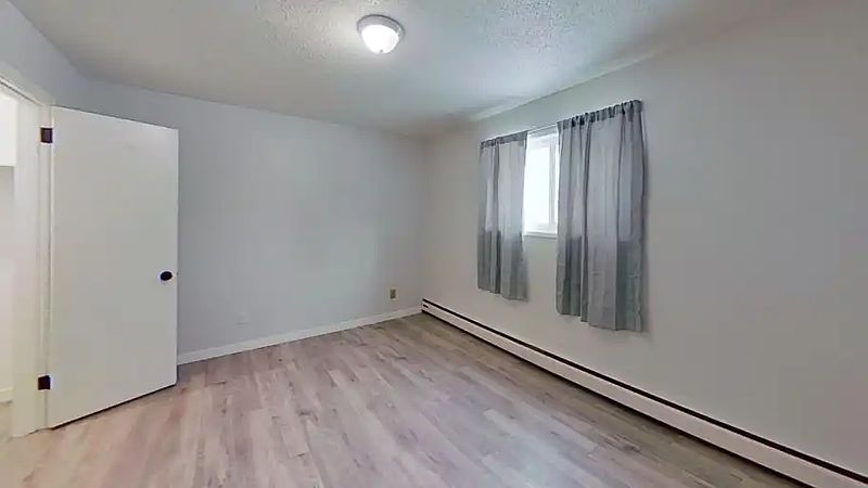 Hinton Apartment for rent - 1 Bedroom — photo 2