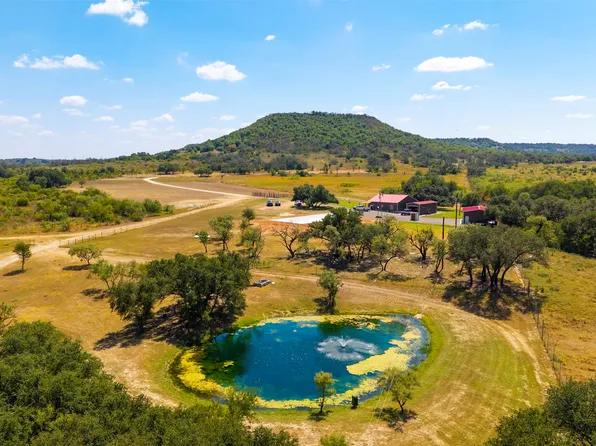 3021 Fm 1689, Comanche, TX 76442