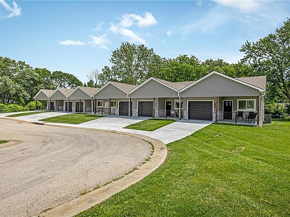 3rd image of 5821 Hunter Ct