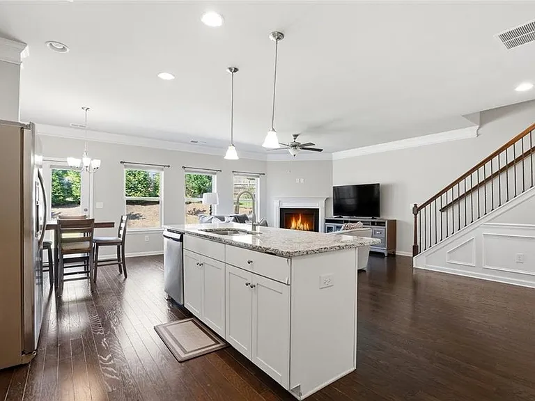 2639 Bloom Cir — Photo 10