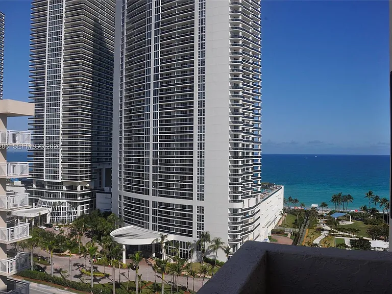 1865 S Ocean Dr #12E — Photo 1