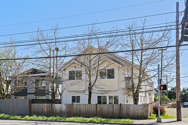 1st image of 501 N 105th St Unit B