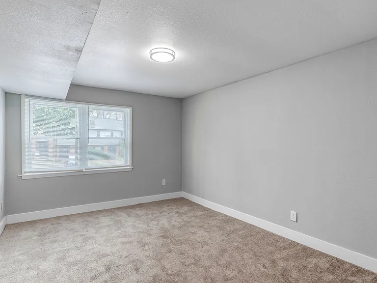 Park Fairfax Apartments — Photo 18