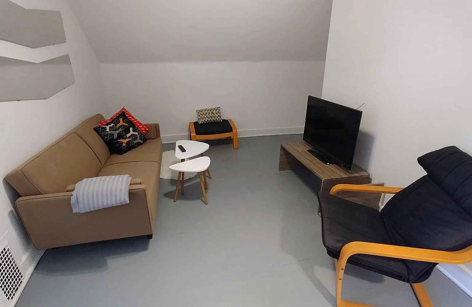 2 bed, 750 sqft, $1,400 — Photo 1