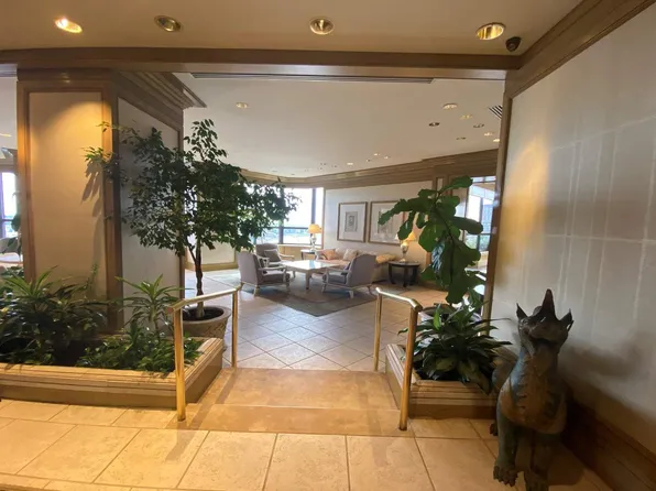 415 East 37th Street image 11 of 13