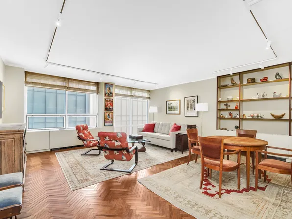 15 West 53rd Street image 1 of 12