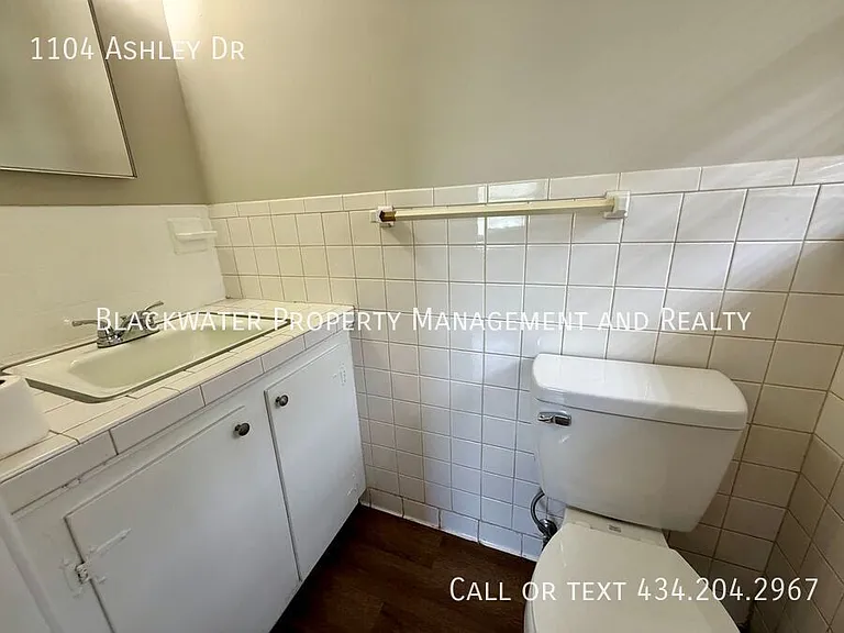 1104 Ashley Dr — Photo 11