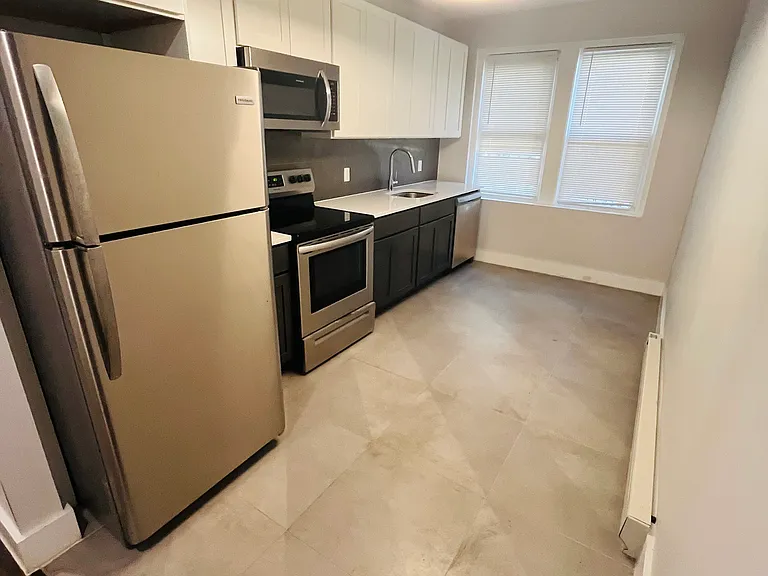 68 Norton St #2B — Photo 1