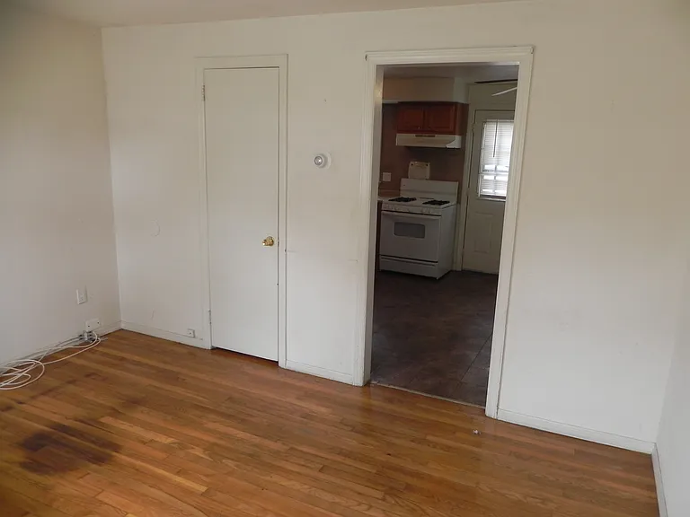 43 Center Ave #2 — Photo 6