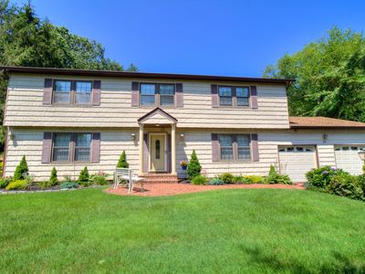 92 Stonehurst Ln, Dix Hills, NY, 11746