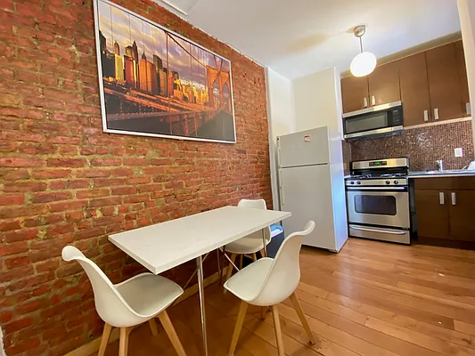 Rented by Oxford Property Group | media 19