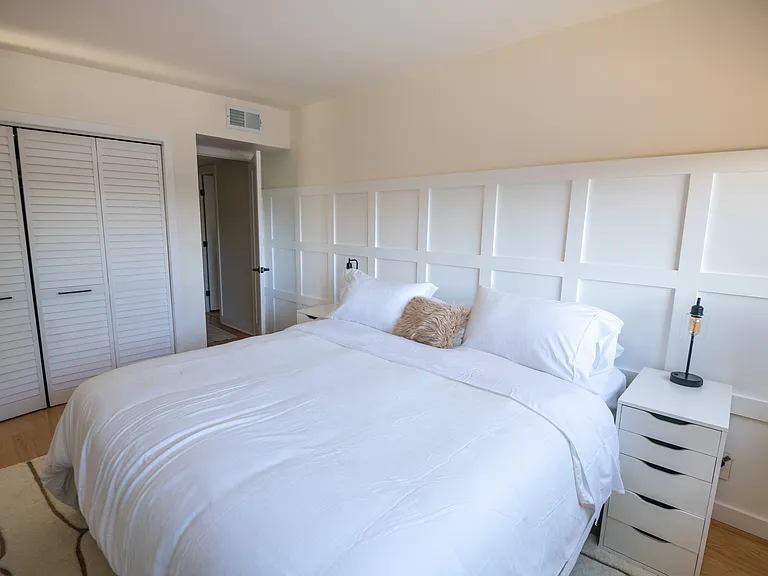 8401 Fountain Ave #4 — Photo 8