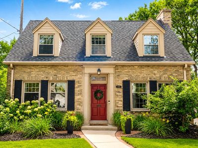 2658 N 88th STREET, Wauwatosa, WI, 53226