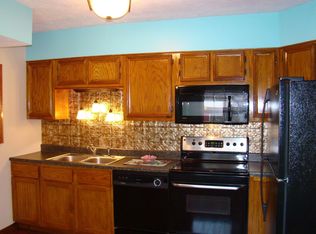 735 Oakwood Rd, Charleston, WV 25314