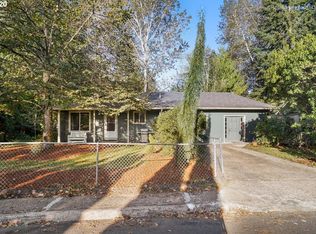 3237 Sunset Dr, Hubbard, OR 97032