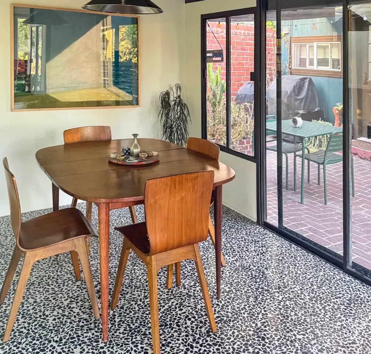2 bed, 1300 sqft, $4,800 — Photo 4