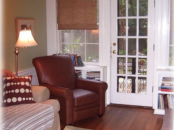 Den - cozy for watching tv