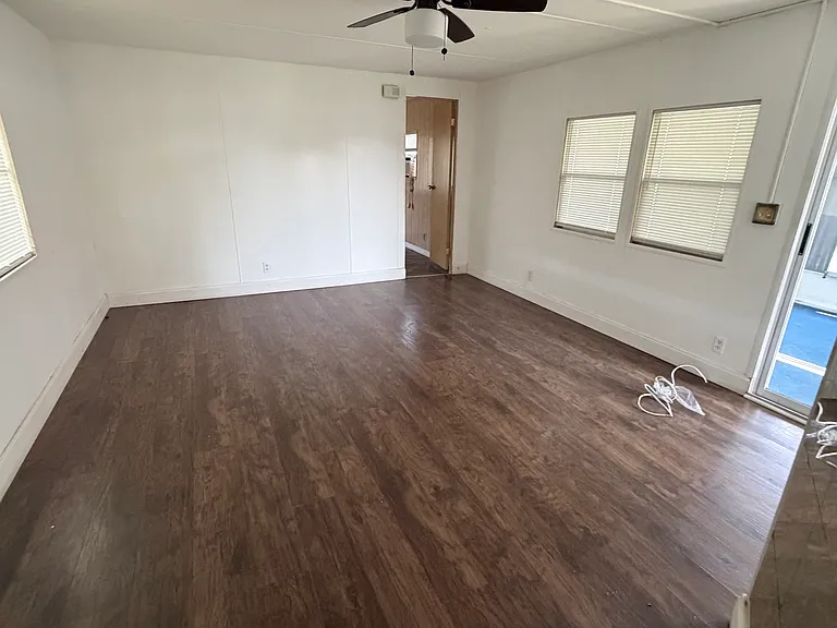 370 NW 135th Way — Photo 7