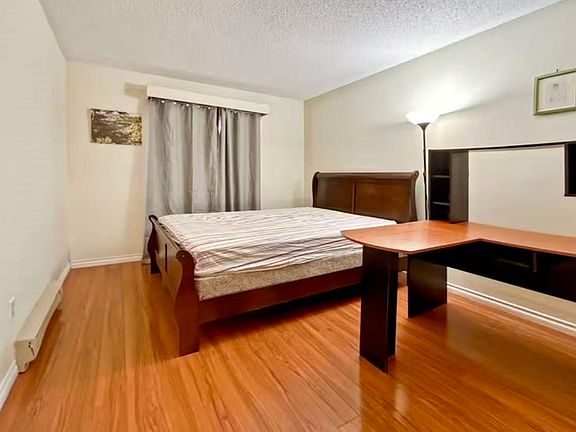 4th image of 836 12th St #2F