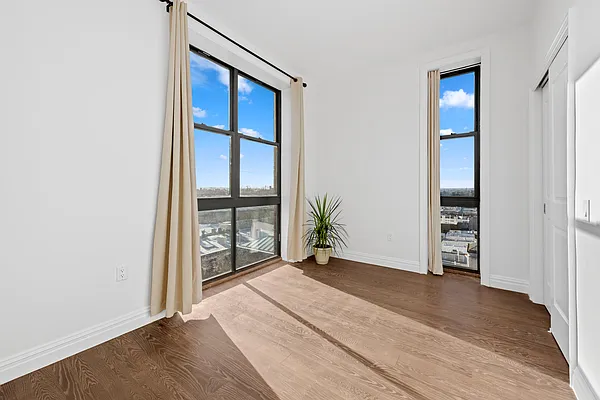 Sold by Keller Williams Realty Empire | media 19