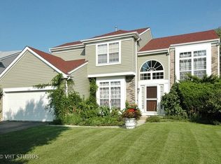 654 Joseph St, Lake In The Hills, IL 60156