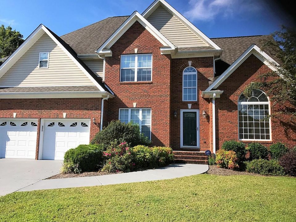 1st image of 335 Horse Creek Dr