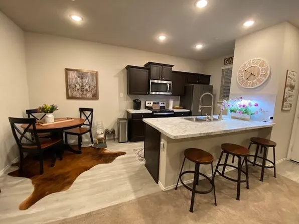 3413 Brentwood Dr, Roanoke, TX 76207