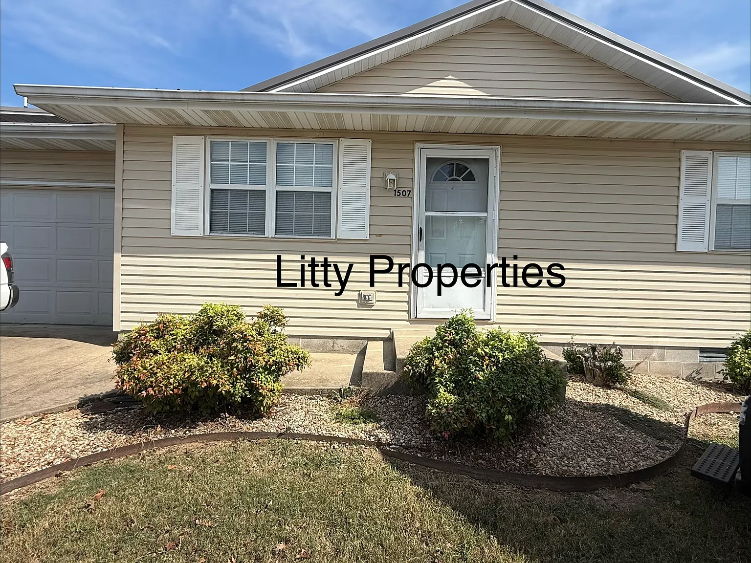 1507 Arena Dr — Photo 1
