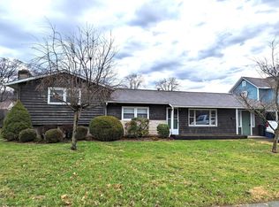 5 Utah Pl, Athens, OH 45701