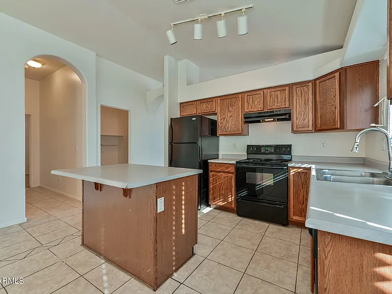 2607 E Anderson Dr — Photo 7