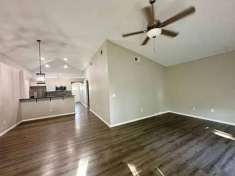 1559 Irishwood Ct — Photo 6