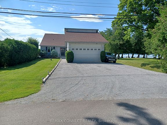 3rd image of 76 Blue Heron Dr