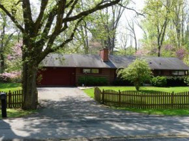1st image of 605 Vance Dr