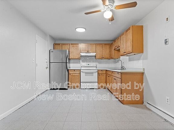 3rd image of 580 Cummins Hwy