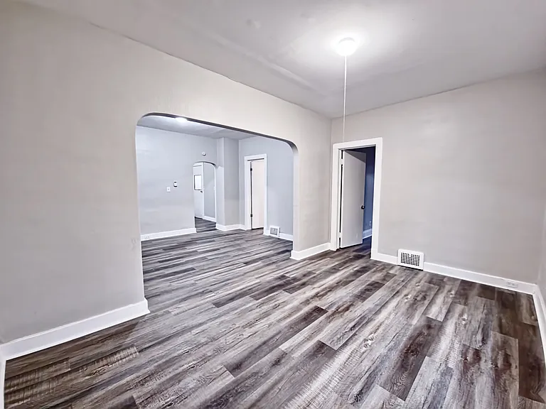 4321 Storer Ave #1 — Photo 5
