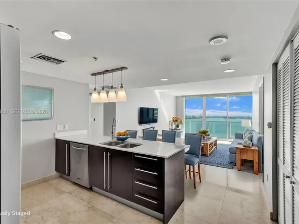 665 NE 25th St APT 2303, Miami, FL 33137