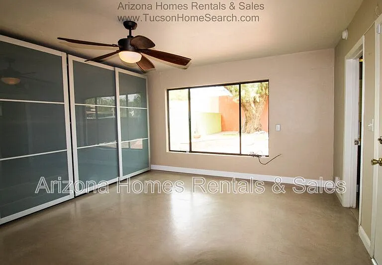 122 N Martin Ave — Photo 10