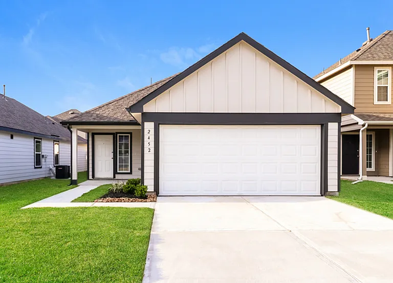 2452 Bull Trout Dr — Photo 1