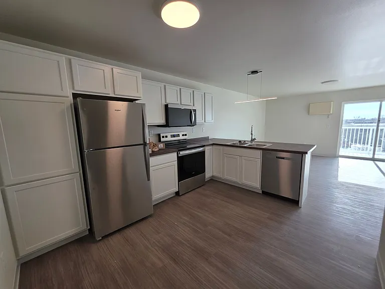 Rail10 Lofts — Photo 98