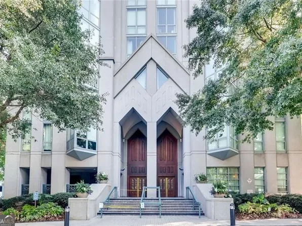 2870 Pharr Court South NW #Nw-2002-2002, Atlanta, GA 30305