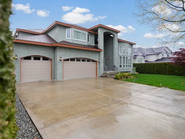 14330 82nd Ave, Surrey, BC V3W 0J4