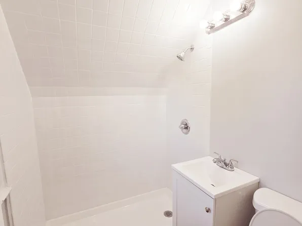 96 Lembeck Avenue image 2 of 7