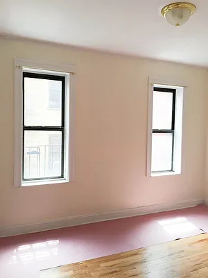 Rented by Bohemia Realty Group | media 10