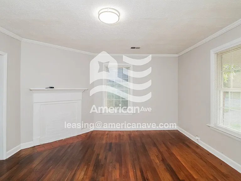 1494795_004_wm_-_living_room_12931587.jpg