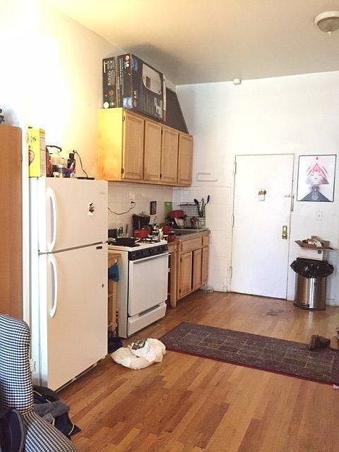 2nd image of 355 S 4th St #2ALPH