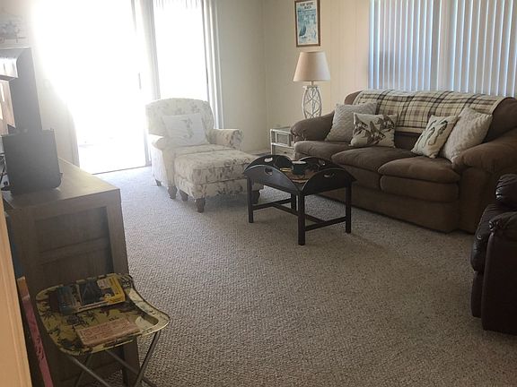 3rd image of 56 Sunset Cir #56