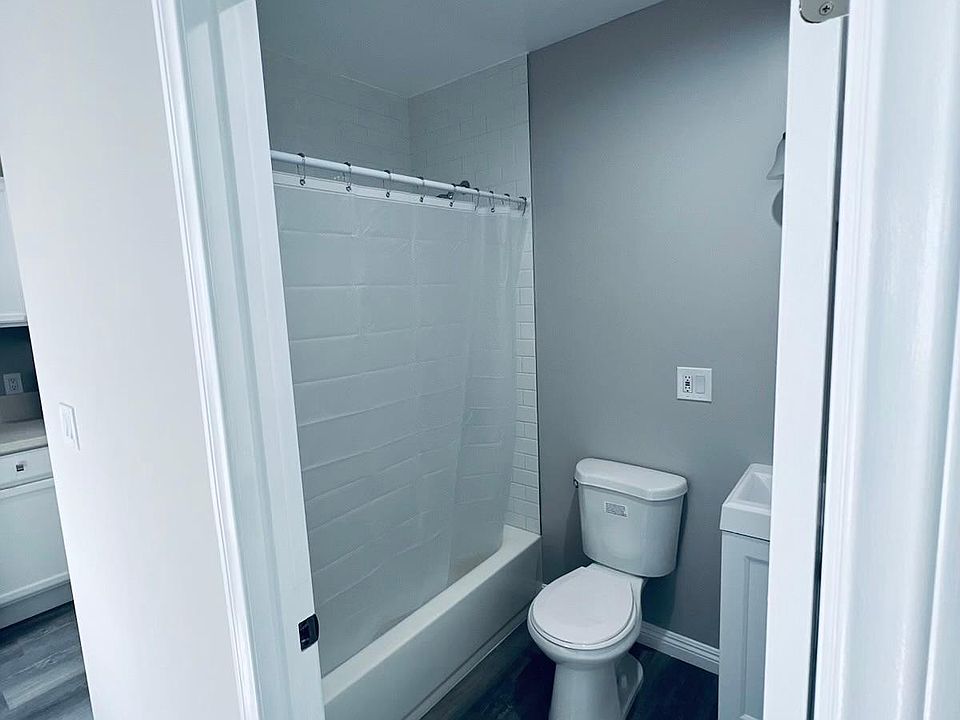 1st image of 1333 N Alvarado St #1335