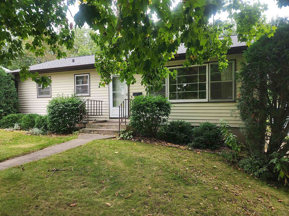 1st image of 515 N Hickory St