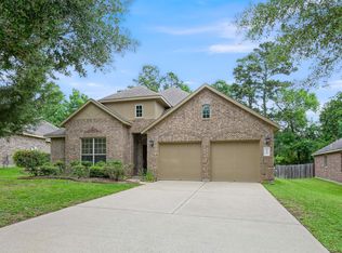 1938 Honey Laurel Dr, Conroe, TX 77304