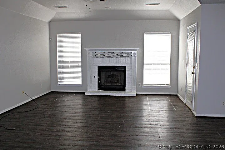 11705 S 103rd East Ave — Photo 2